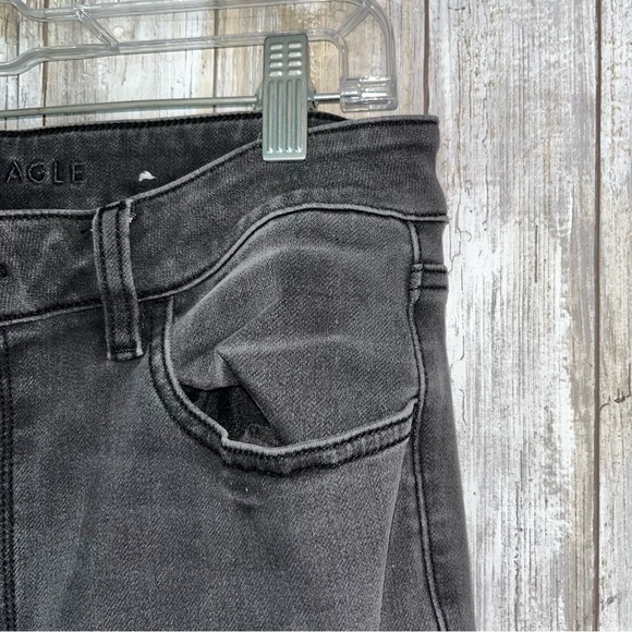 American Eagle Super Stretch Short High Rise Jeggings - Picture 3 of 7
